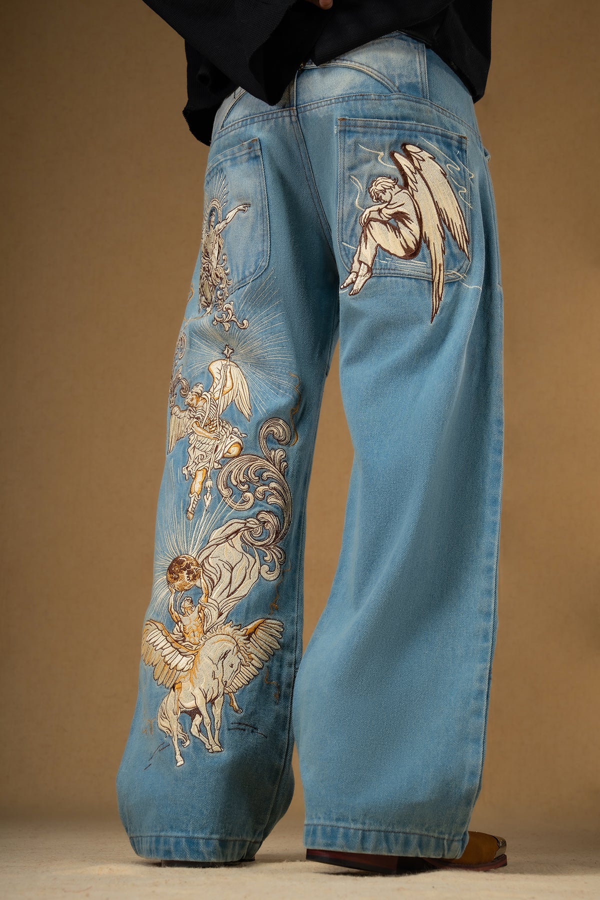 COLOSSEUM DENIM